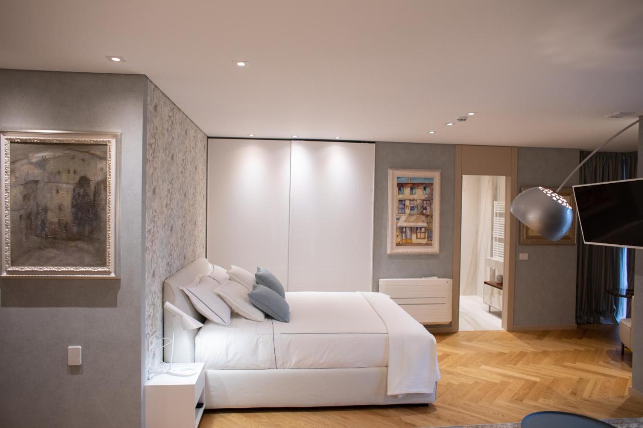 Seven Luxury Suites Tirana Exterior foto